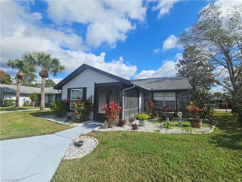 10426 Lakeport CT LEHIGH ACRES, FL 33936