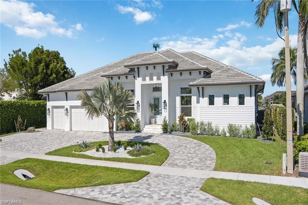 391 Wales CT MARCO ISLAND, FL 34145