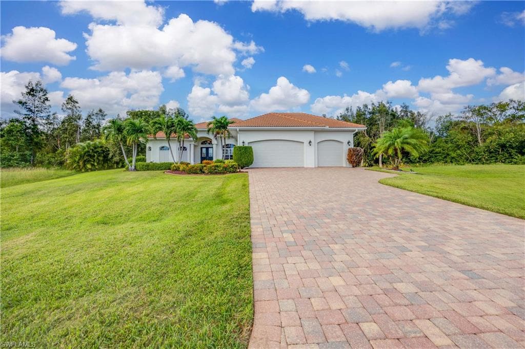 18169 Baywood DR NAPLES, FL 34114