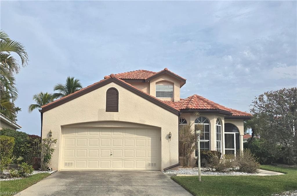 9930 Las Casas DR FORT MYERS, FL 33919