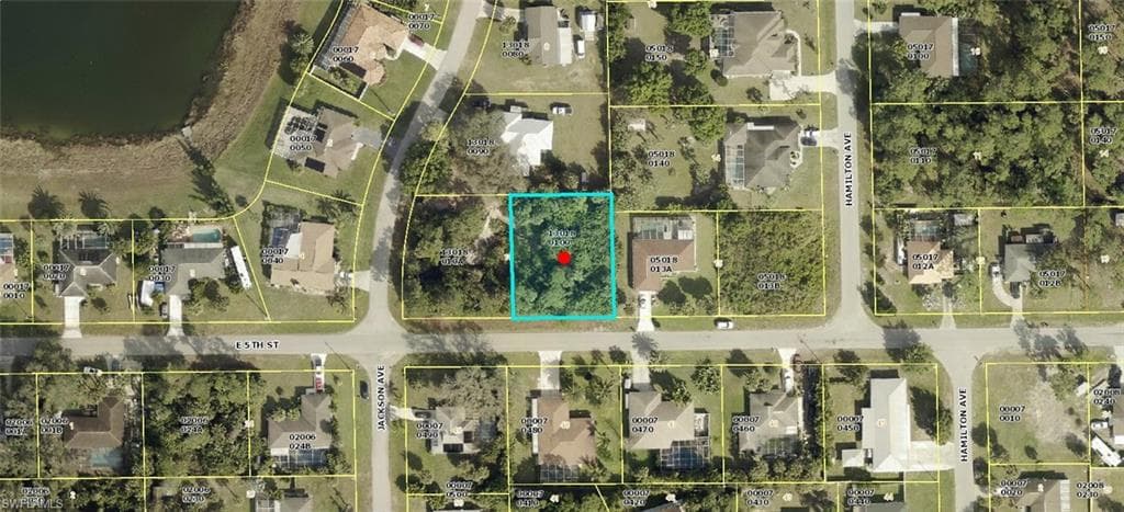 2901 E 5th ST LEHIGH ACRES, FL 33972