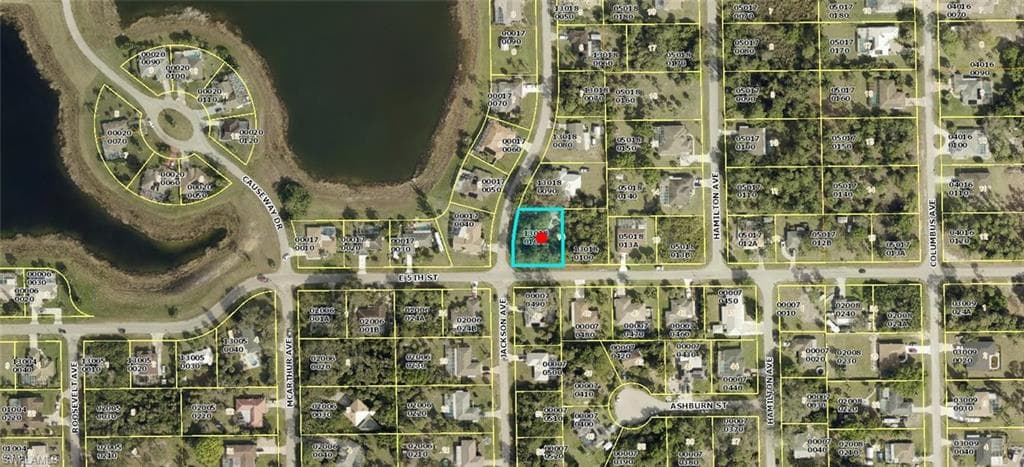 500 Jackson AVE LEHIGH ACRES, FL 33972