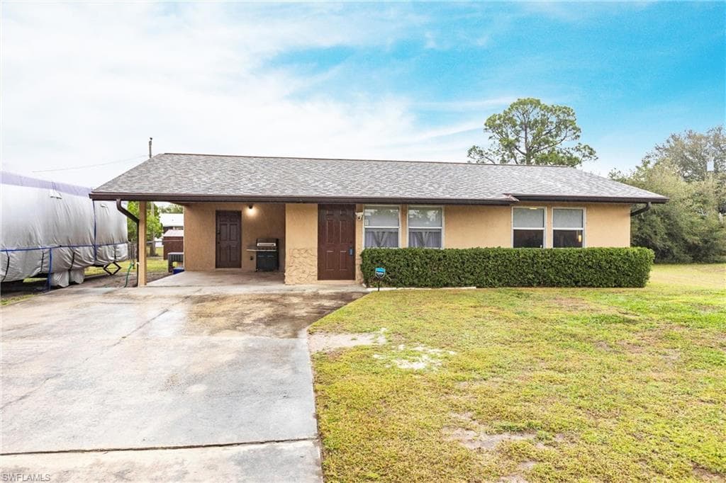 903 Arthur AVE LEHIGH ACRES, FL 33936