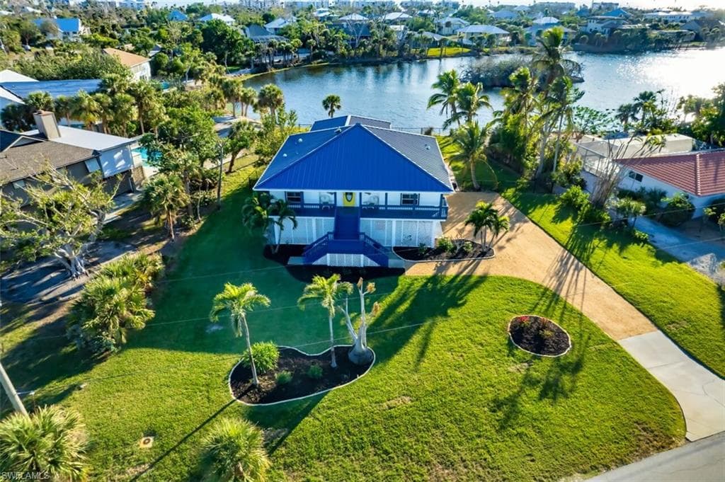 3131 Twin Lakes LN SANIBEL, FL 33957