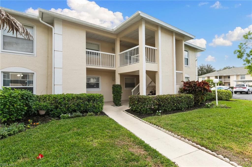 662 Squire CIR 103 NAPLES, FL 34104
