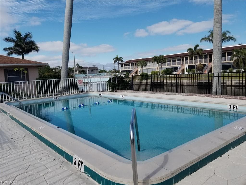 1221 SE 46th LN L CAPE CORAL, FL 33904