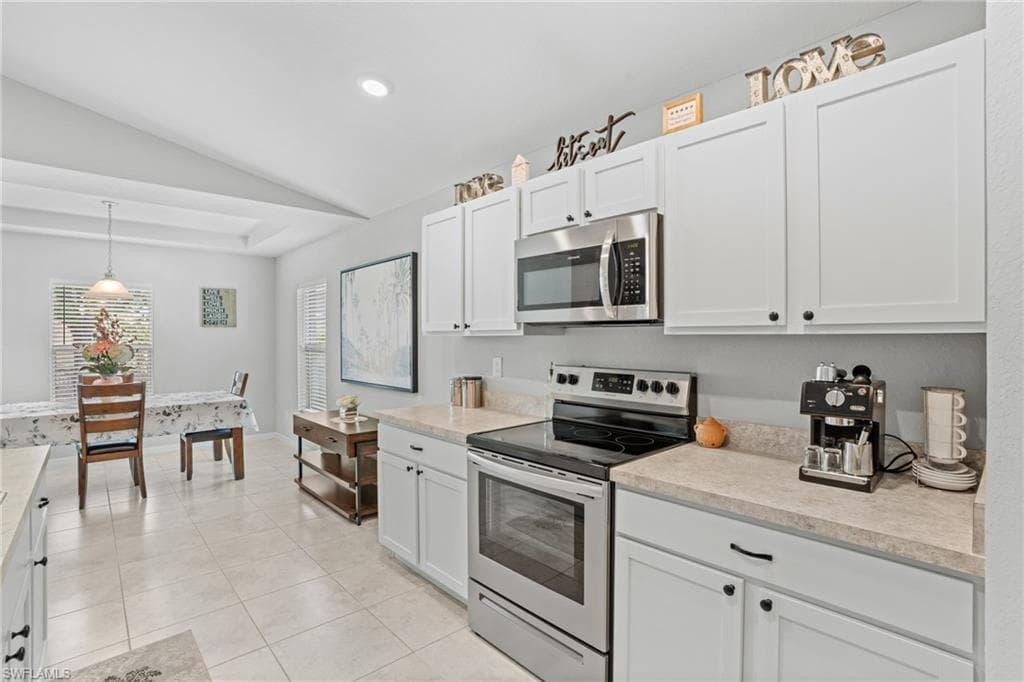 2816 NW 4th TER CAPE CORAL, FL 33993