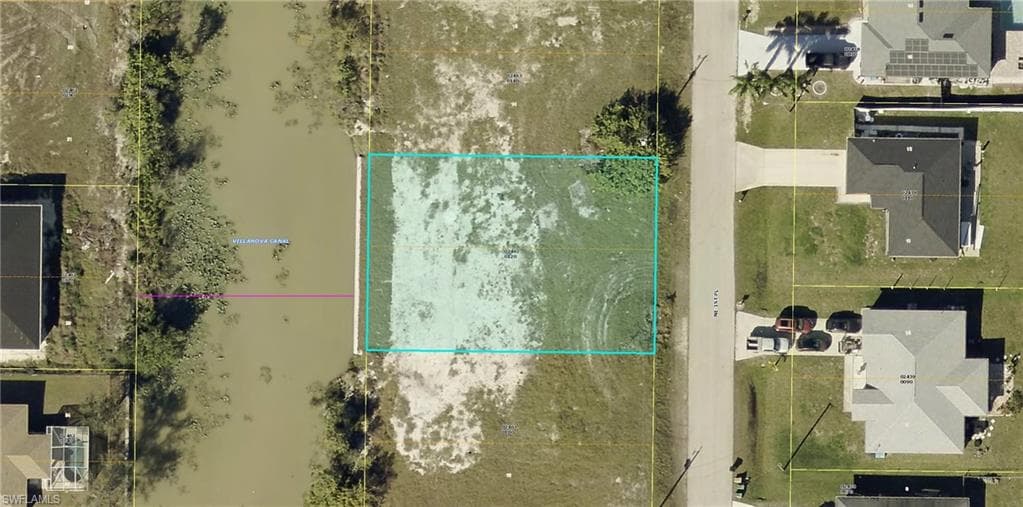 1308 NE 1st PL CAPE CORAL, FL 33909
