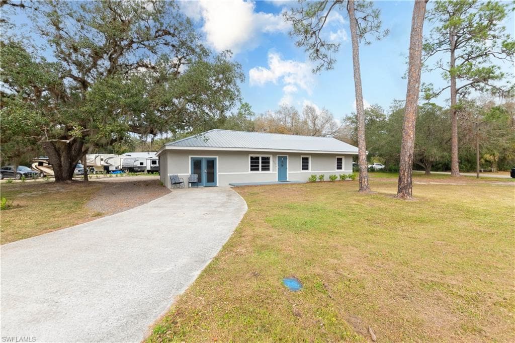 270 Ford AVE LABELLE, FL 33935