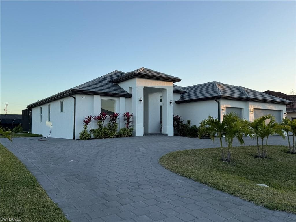 3226 SW 4th TER CAPE CORAL, FL 33991