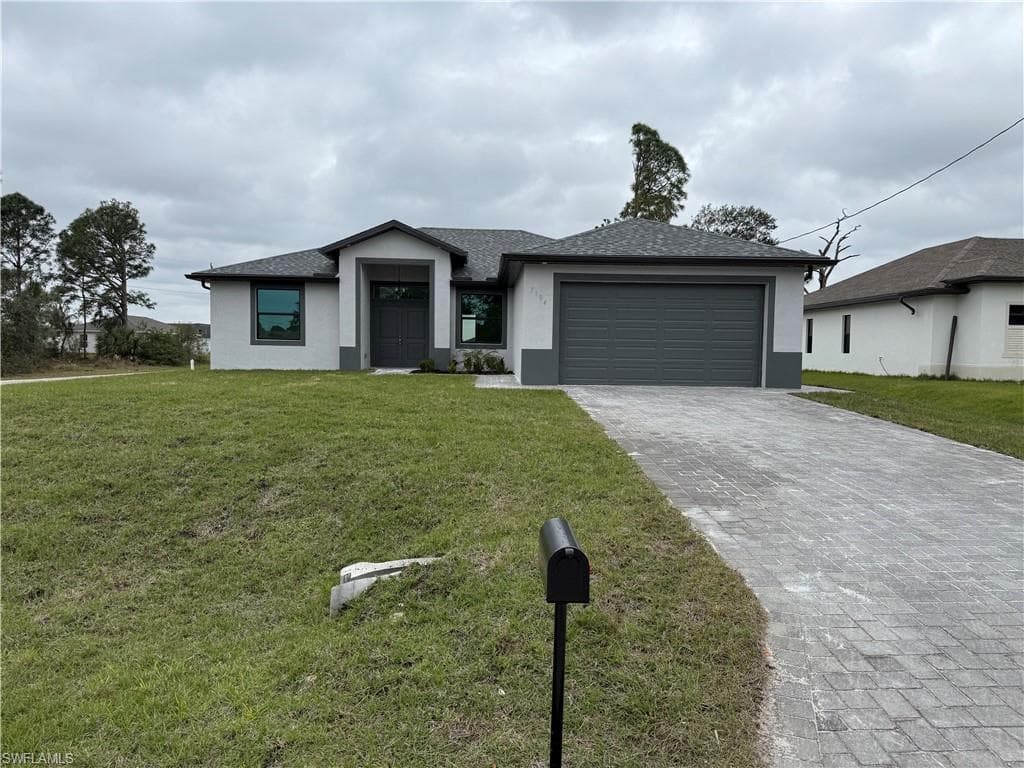 3104 Curtis AVE S LEHIGH ACRES, FL 33976