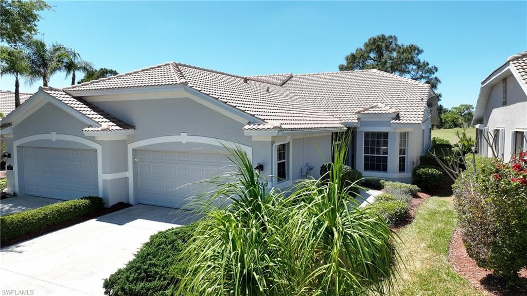 2256 Granby DR LEHIGH ACRES, FL 33973