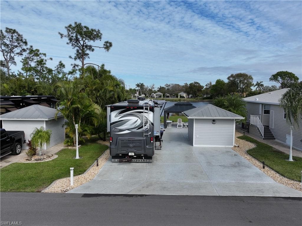 5910 Brightwood DR FORT MYERS, FL 33905