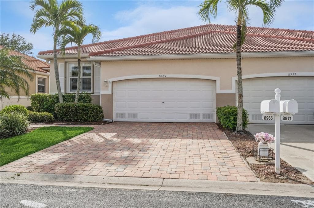 8965 Baytowne LOOP FORT MYERS, FL 33908