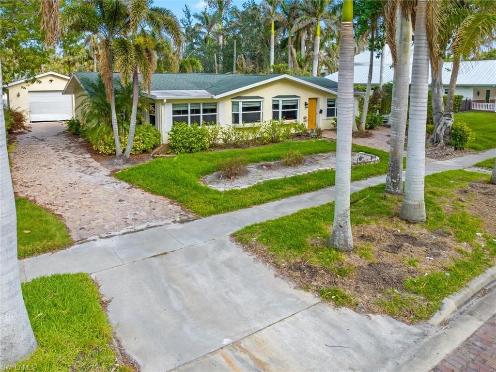 110 Chasteen ST PUNTA GORDA, FL 33950