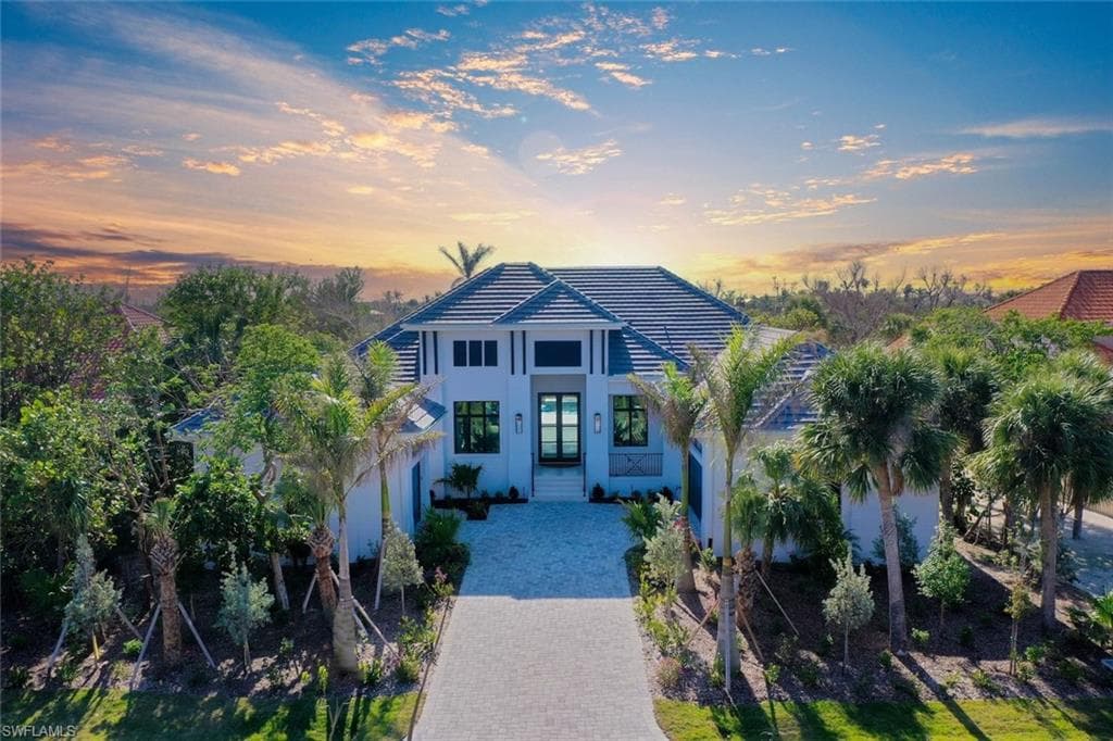 2319 Wulfert RD SANIBEL, FL 33957