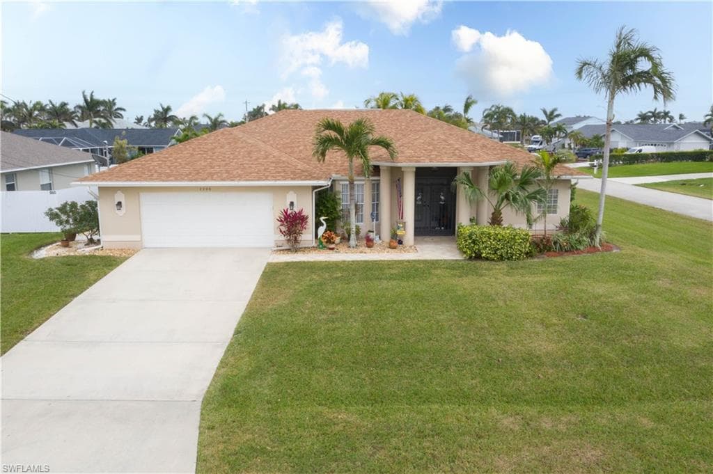 2208 SW 40th ST CAPE CORAL, FL 33914