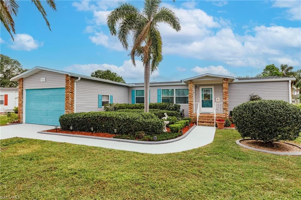 19852 Eagle Trace CT S NORTH FORT MYERS, FL 33903