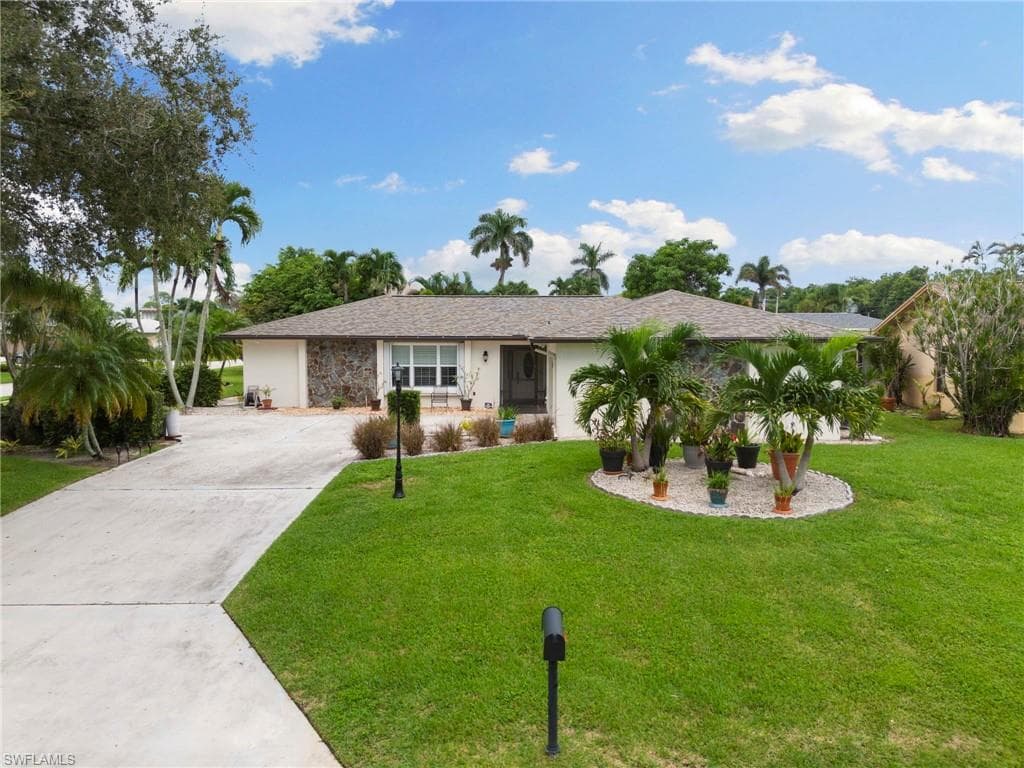 241 Dent DR NAPLES, FL 34112