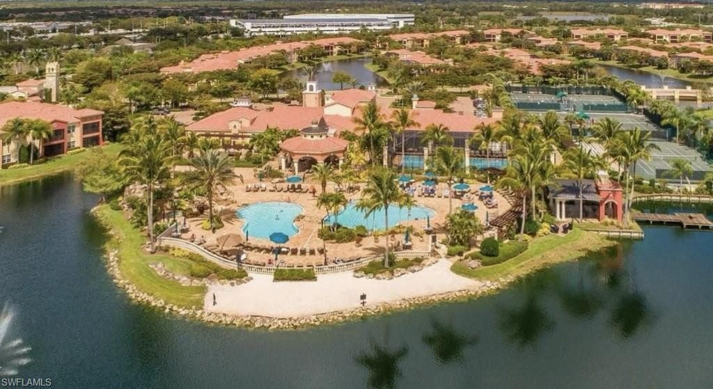 8565 Via Garibaldi CIR 103 ESTERO, FL 33928