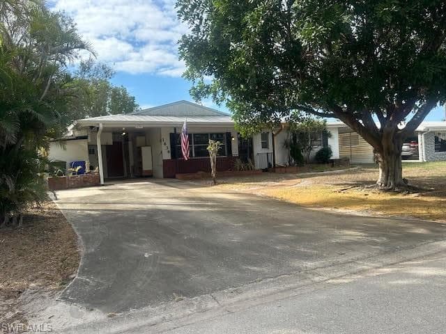 1636 South DR FORT MYERS, FL 33907