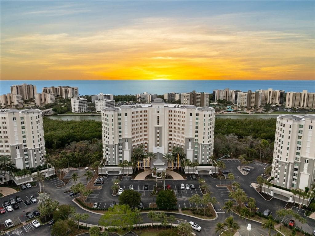 315 Dunes BLVD 803 NAPLES, FL 34110