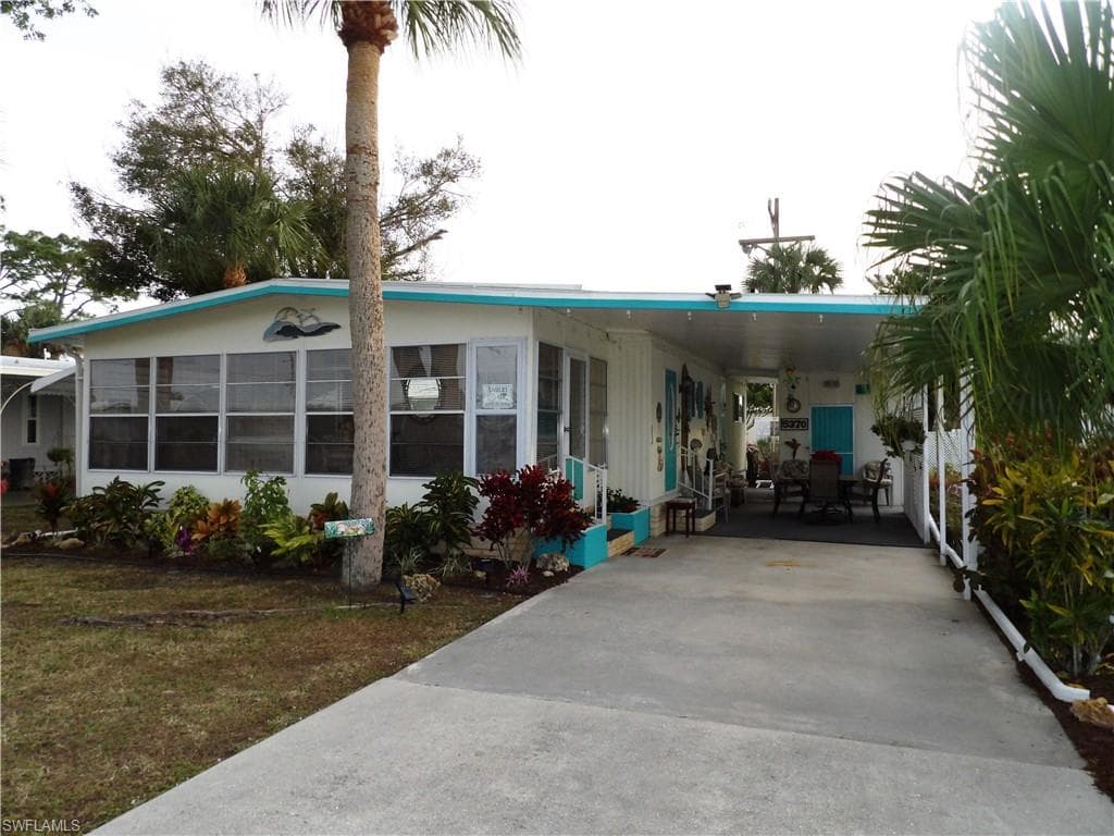 5370 Forest Park DR NORTH FORT MYERS, FL 33917