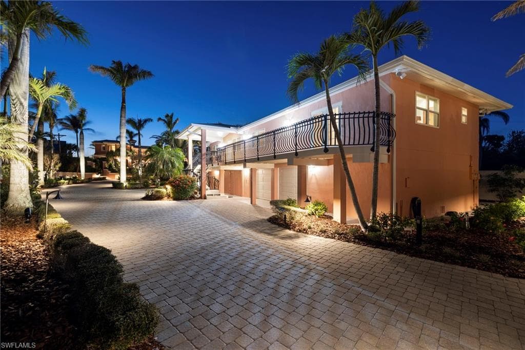 16486/488 Captiva DR CAPTIVA, FL 33924