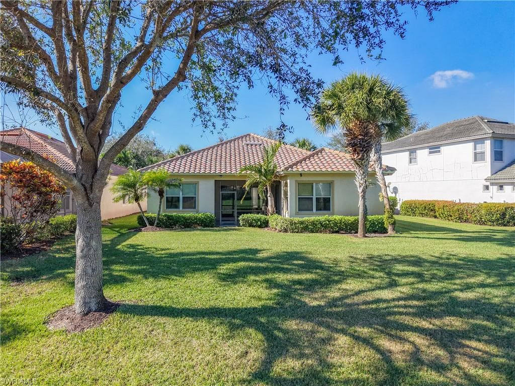 10357 Flat Stone LOOP BONITA SPRINGS, FL 34135