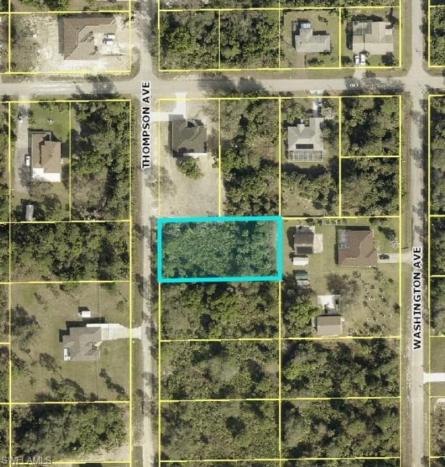 418 Thompson AVE LEHIGH ACRES, FL 33972