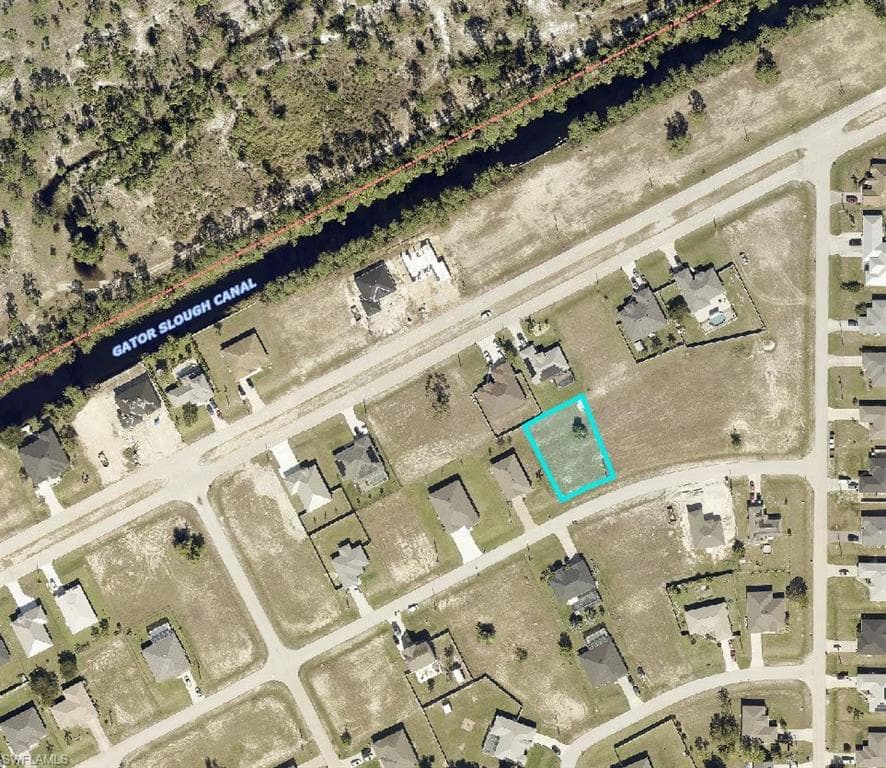 33 NW 33rd TER CAPE CORAL, FL 33993