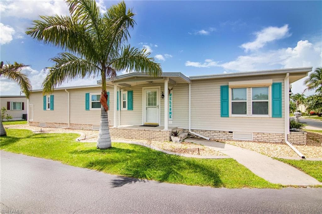 3123 Old Farm House DR NORTH FORT MYERS, FL 33917