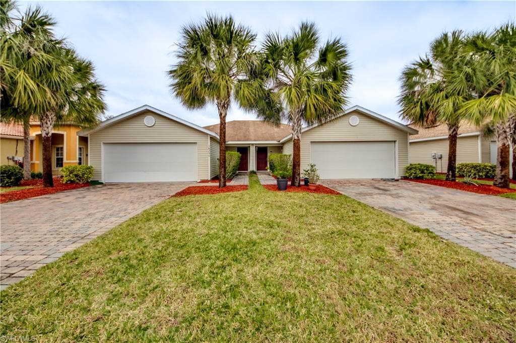 18292 Minorea LN LEHIGH ACRES, FL 33936