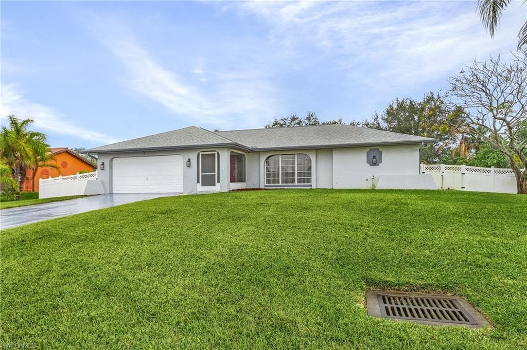 3211 13th ST W LEHIGH ACRES, FL 33971
