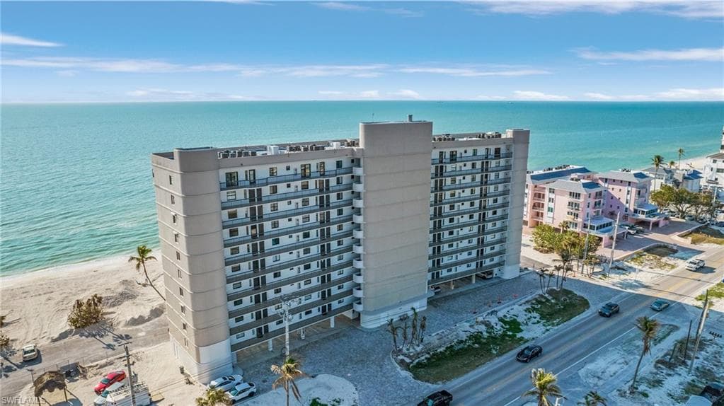 26300 Hickory BLVD 903 BONITA SPRINGS, FL 34134
