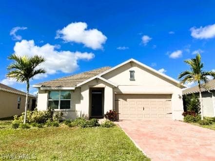 3196 Estancia LN CAPE CORAL, FL 33909