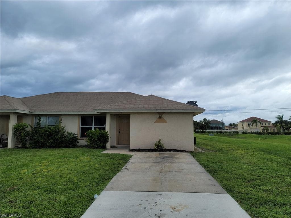 1417 NE 8th TER CAPE CORAL, FL 33909