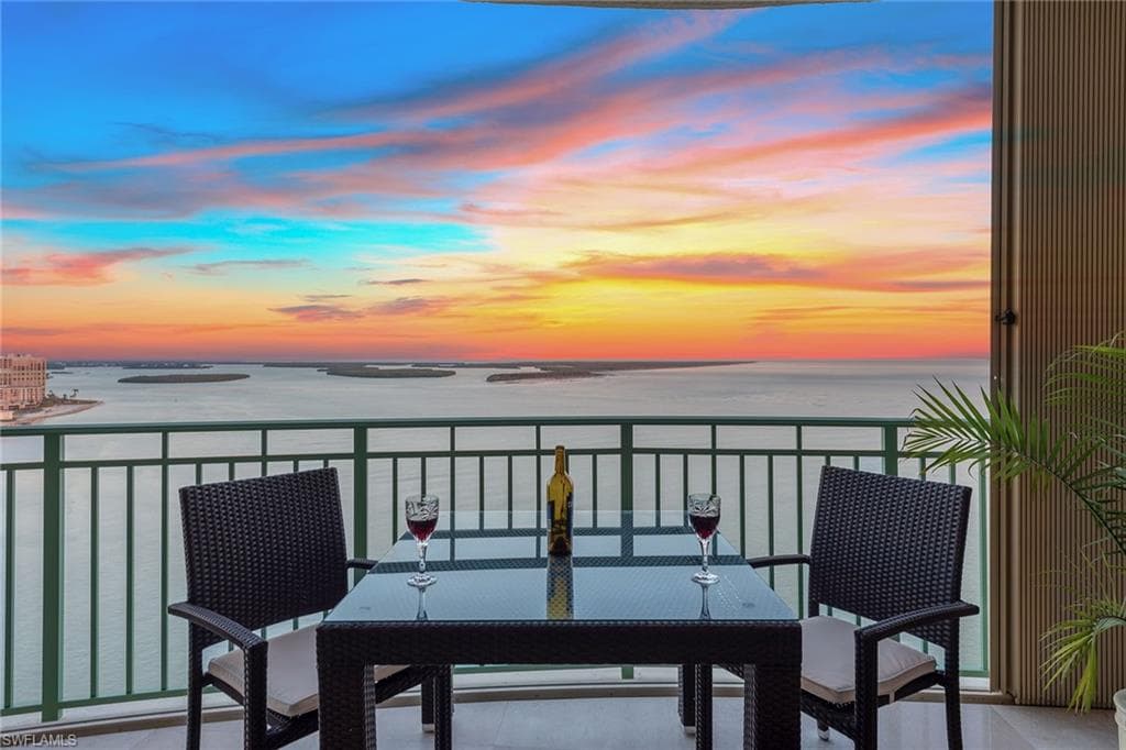 970 Cape Marco DR 1803 MARCO ISLAND, FL 34145
