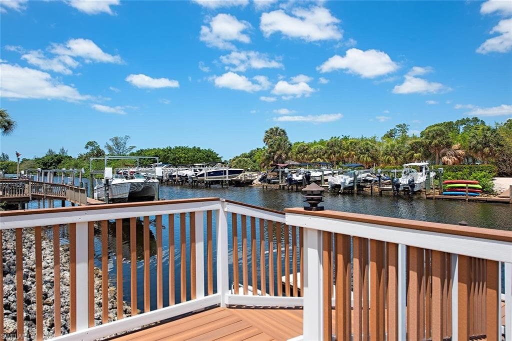 2377 Longboat DR NAPLES, FL 34105