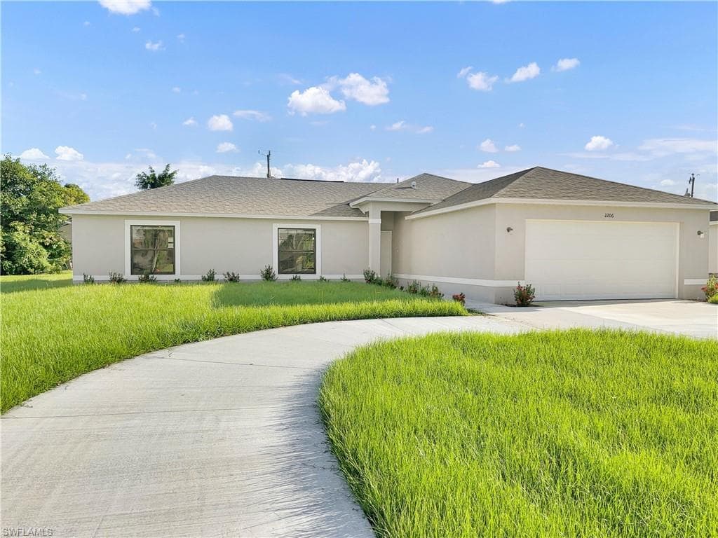2206 Bolado PKWY CAPE CORAL, FL 33990