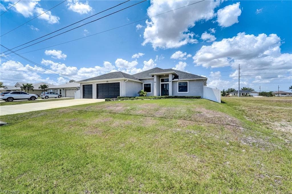 1130 NE Juanita PL CAPE CORAL, FL 33909