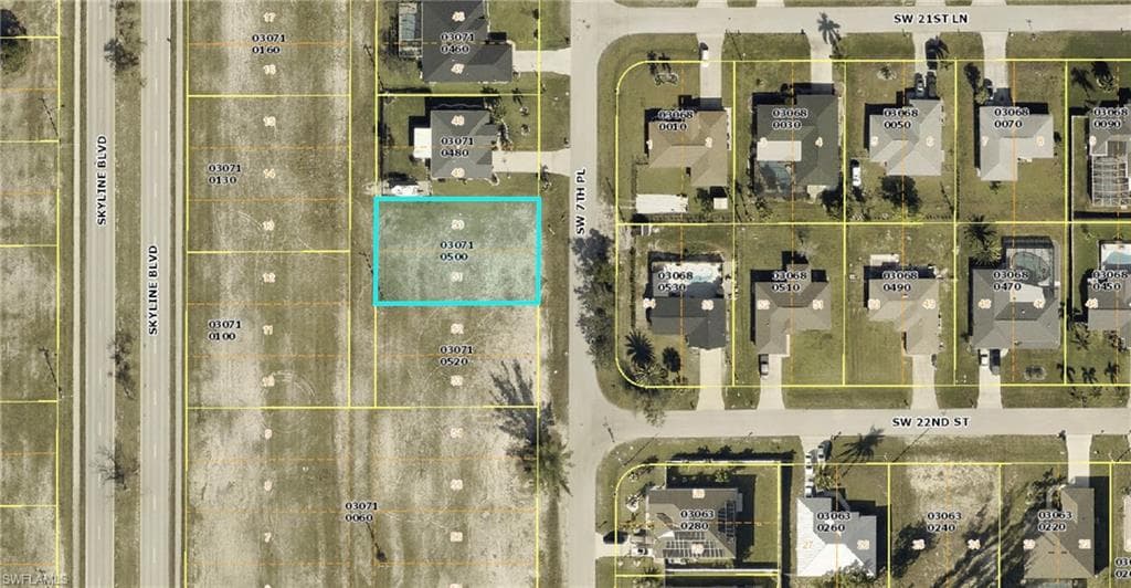 2140 SW 7th PL CAPE CORAL, FL 33991