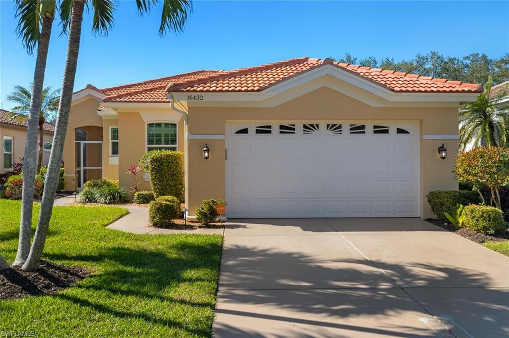 16432 Willowcrest WAY FORT MYERS, FL 33908