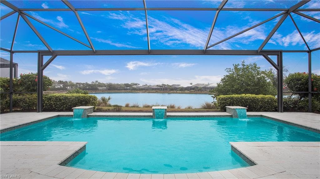 5060 Martinique DR NAPLES, FL 34113
