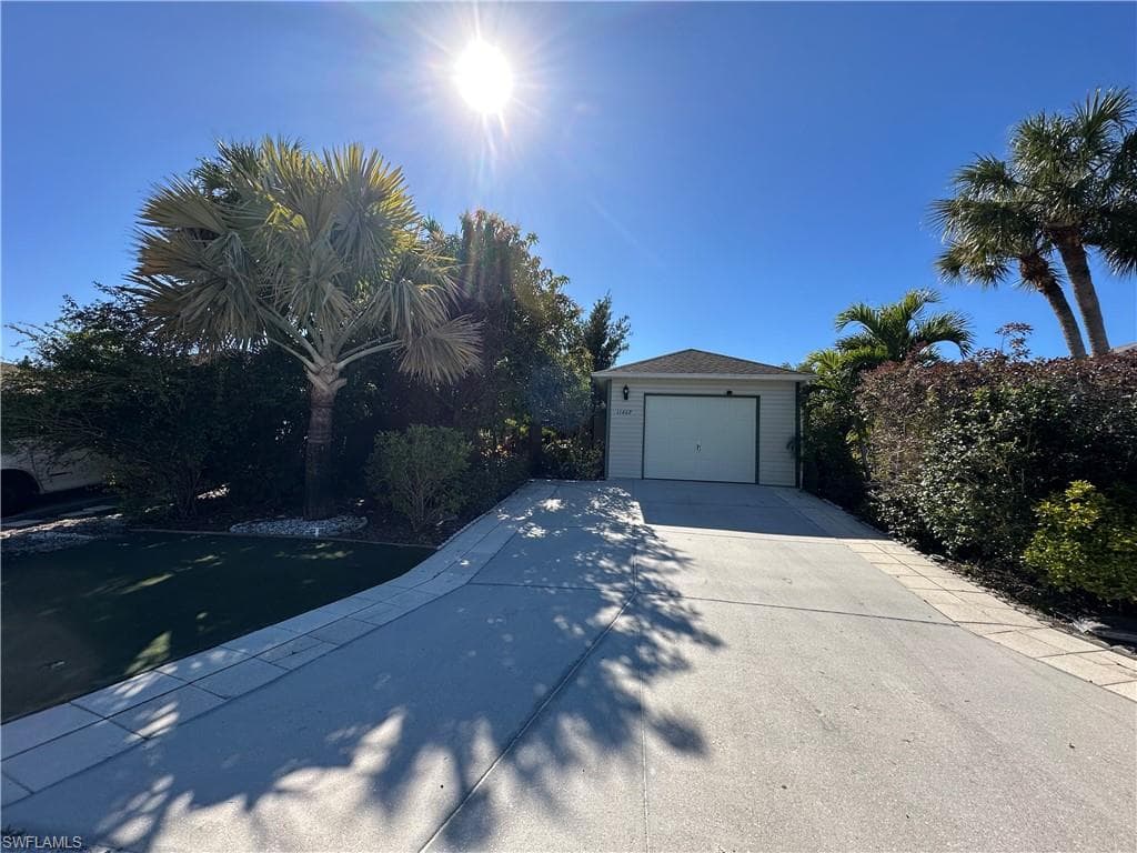 11662 Pawley AVE BONITA SPRINGS, FL 34135