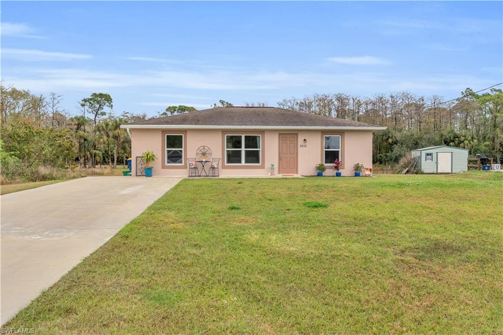 8010 Spice CT LABELLE, FL 33935