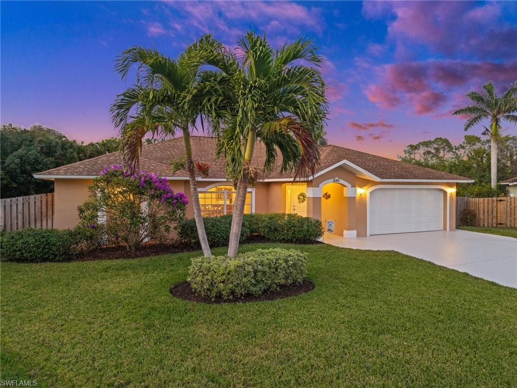 295 Saybrook CT NAPLES, FL 34110