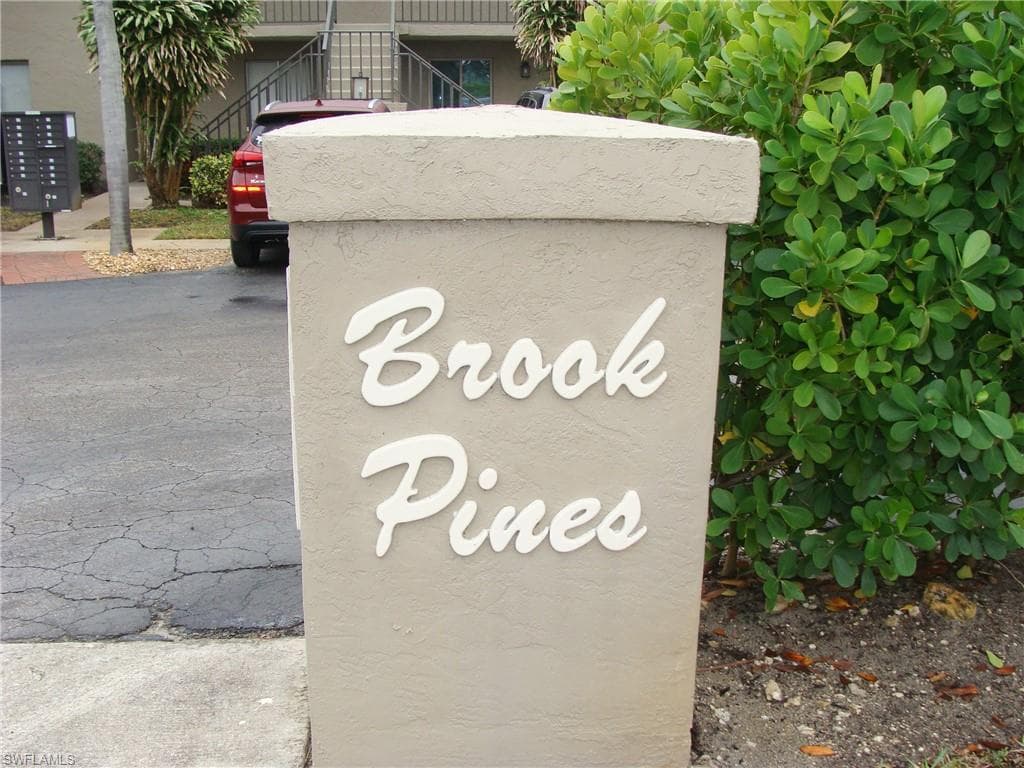 5693 Rattlesnake Hamm RD A-204 NAPLES, FL 34113