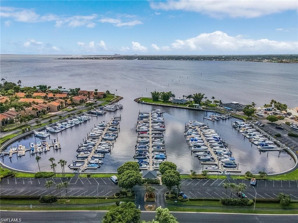 4611 S Landings DR L12 FORT MYERS, FL 33919