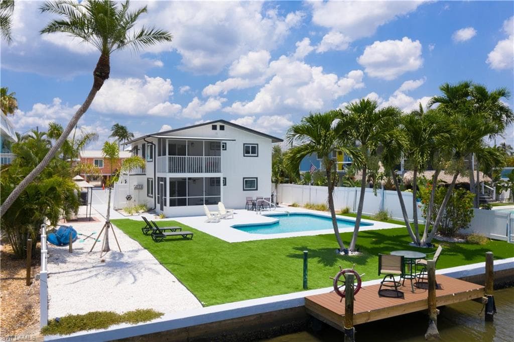 120/122 Bahia VIA FORT MYERS BEACH, FL 33931